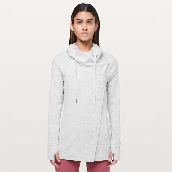NWOT Lululemon Coast Asymmetrical Easy Wrap Embroidered Sleeve Grey Size 12 - Picture 1 of 17